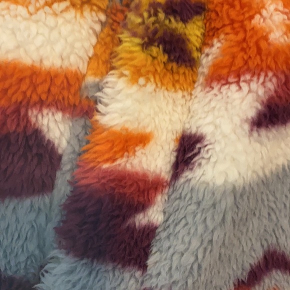 Fluffy printed Sherpa full zip - Picture 4 of 4